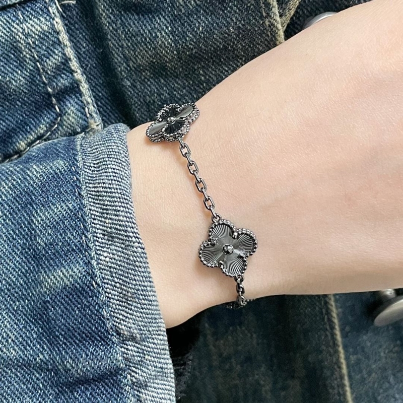 Vca Bracelets